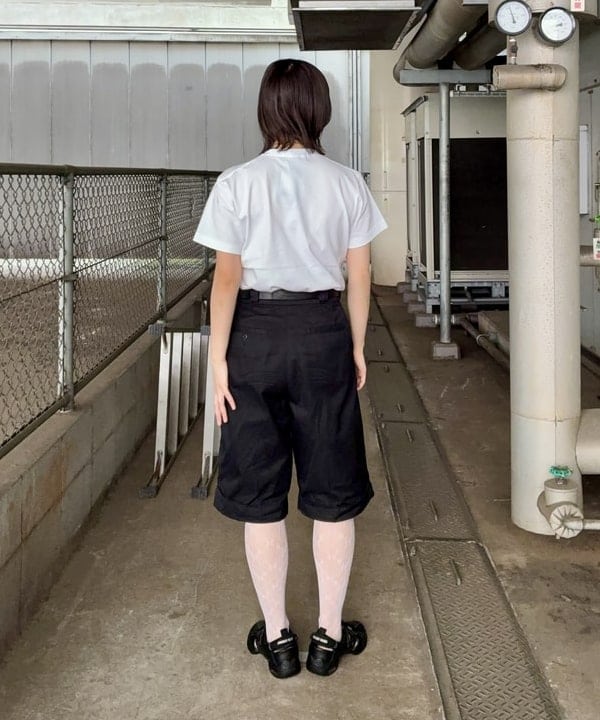 早川 萌子さんの「BEAMS WOMEN｜チノ ショーツ」を使ったコーディネート