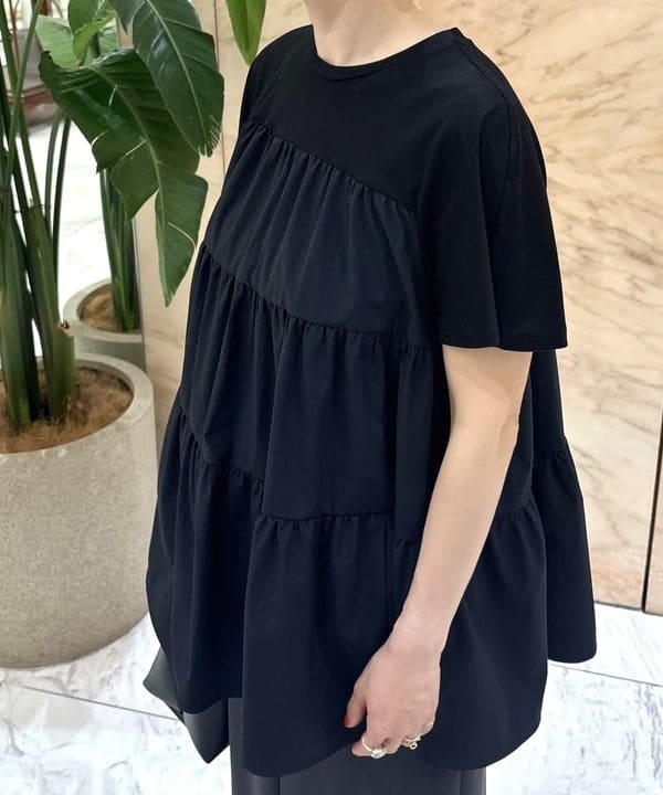 越智 里美さんの「BEAMS WOMEN｜【UVカット】コンビ ティアード プルオーバー」を使ったコーディネート