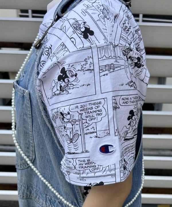 まつむさんの「BEAMS WOMEN｜【別注】Champion / ミッキーマウス＆ミニーマウス / Tシャツ」を使ったコーディネート