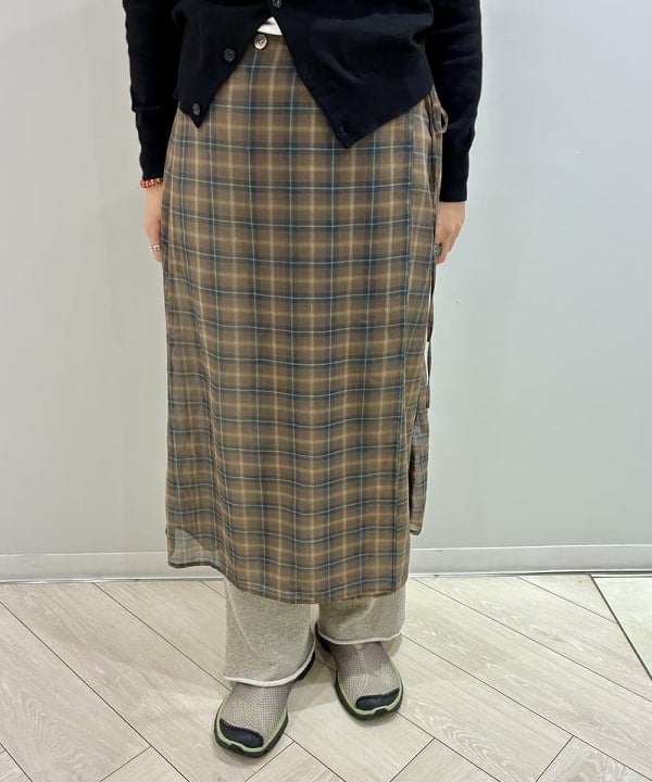 にしだてさんの「BEAMS WOMEN｜maturely / ボイル チェック ラップ スカート」を使ったコーディネート