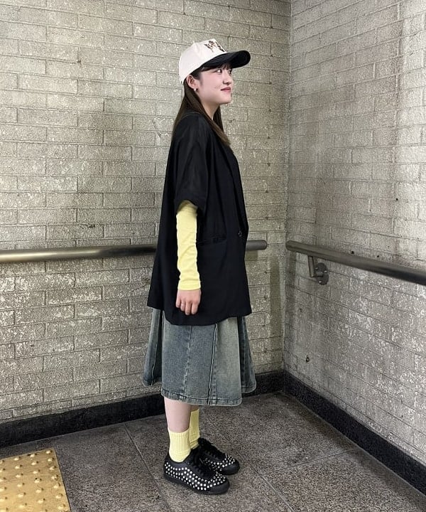 ヒスイさんの「BEAMS WOMEN｜リンクル ドルマン 2ボタン ダブル ジャケット」を使ったコーディネート