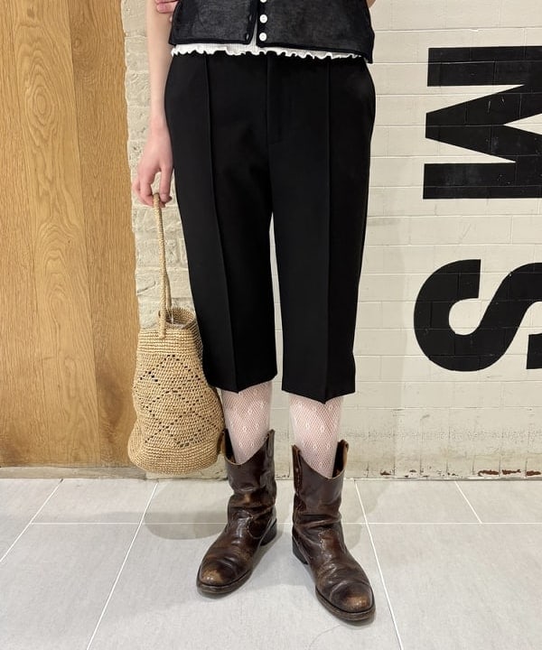 amaさんの「BEAMS WOMEN｜MIORA / ラフィア 編み柄 バケツバッグ」を使ったコーディネート