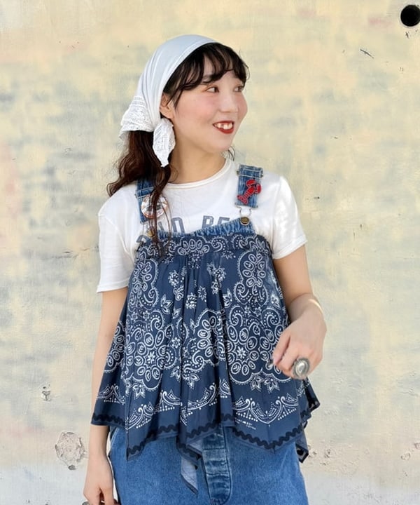 おのすさんの「BEAMS WOMEN｜バンダナ プリント スカート」を使ったコーディネート