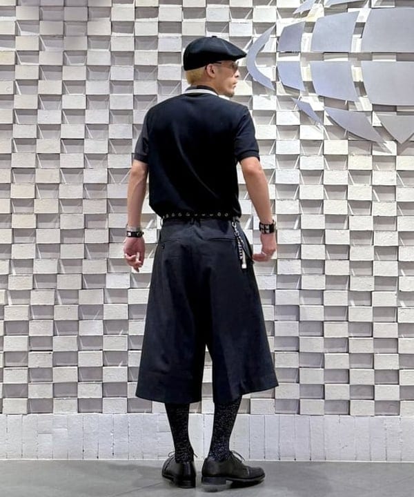 山本 泰紀さんの「BEAMS WOMEN｜【ワイドストレートフィット】ショート スラックス」を使ったコーディネート