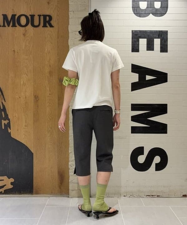 マツミヤさんの「BEAMS WOMEN｜ストレッチ カプリ パンツ」を使ったコーディネート