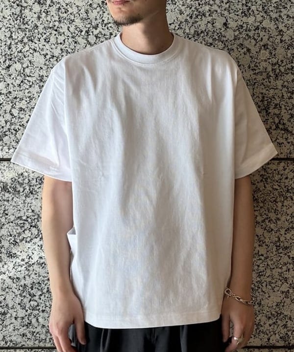 森田 倫太郎さんの「BEAMS WOMEN｜メッシュ プリント Tシャツ【ワイドショートフィット】」を使ったコーディネート
