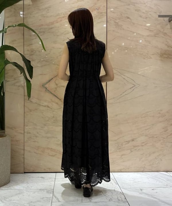 茂野 真楓さんの「BEAMS WOMEN｜ne Quittez pas / ボイル ドット ワンピース」を使ったコーディネート
