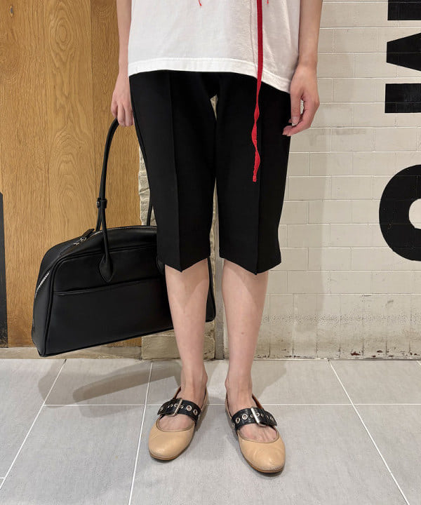 amaさんの「BEAMS WOMEN｜ストレッチ カプリ パンツ」を使ったコーディネート