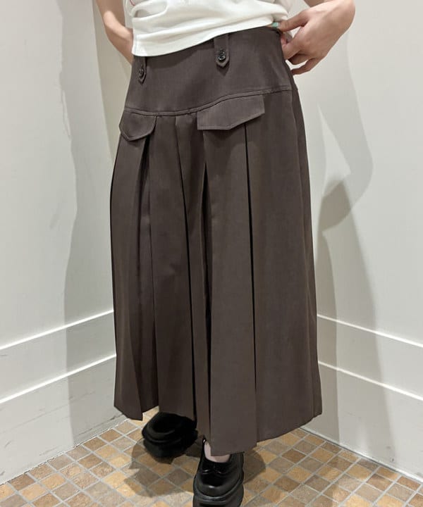 あさひさんの「BEAMS WOMEN｜ボックス プリーツ ミディ スカート」を使ったコーディネート