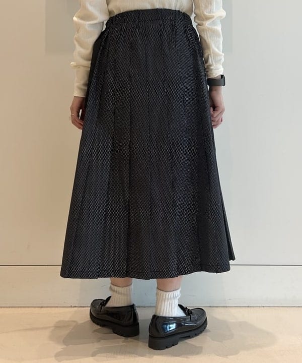 清水 彩乃さんの「BEAMS WOMEN｜【別注】G.H.Bass / BLACK BIT ローファー」を使ったコーディネート