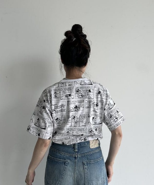 清水 彩乃さんの「BEAMS WOMEN｜【別注】Champion / ミッキーマウス＆ミニーマウス / Tシャツ」を使ったコーディネート