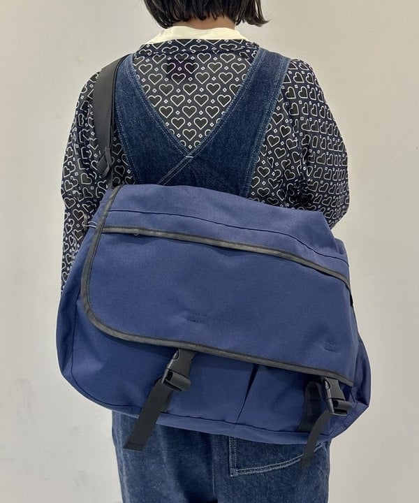 つぼさんの「BEAMS WOMEN｜メッセンジャー バッグ」を使ったコーディネート