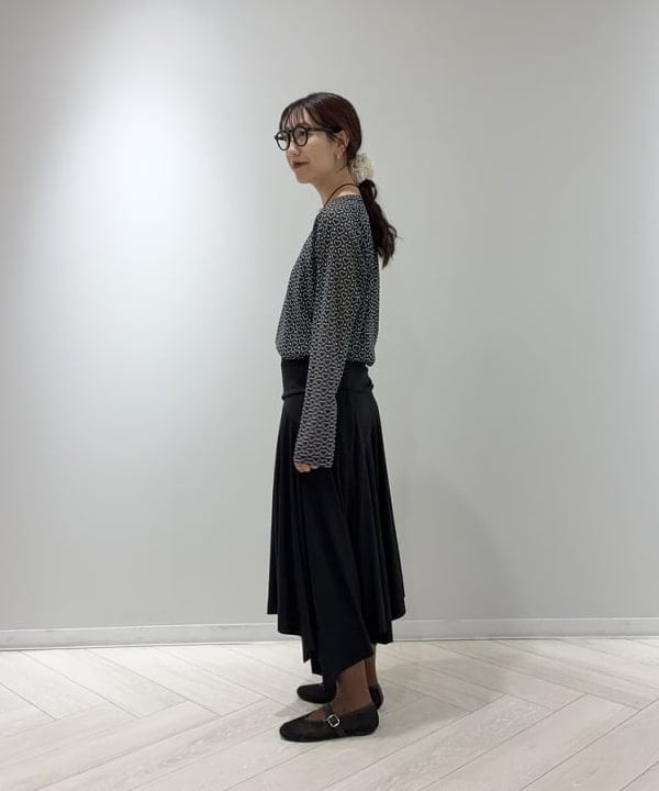 SAEさんの「BEAMS WOMEN｜イレギュラー ヘム カット スカート」を使ったコーディネート