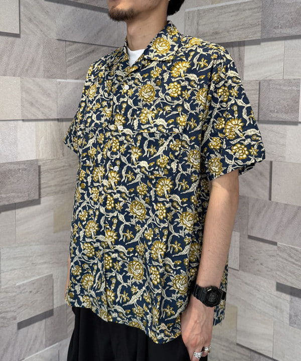 Lazzyさんの「Open Collar Block Print ①」を使ったコーディネート