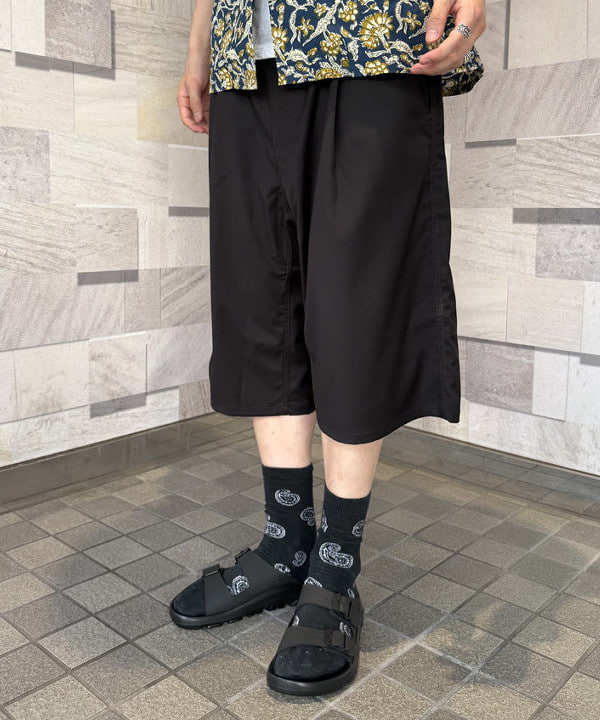Lazzyさんの「Open Collar Block Print ①」を使ったコーディネート