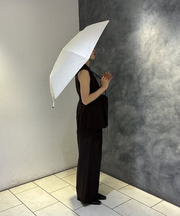 中田 優紀子さんの「BEAMS WOMEN｜リネン ラップ ジレ ブラウス .M」を使ったコーディネート