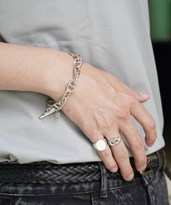 SUDOさんの「XOLO JEWELRY / Knot Ring」を使ったコーディネート