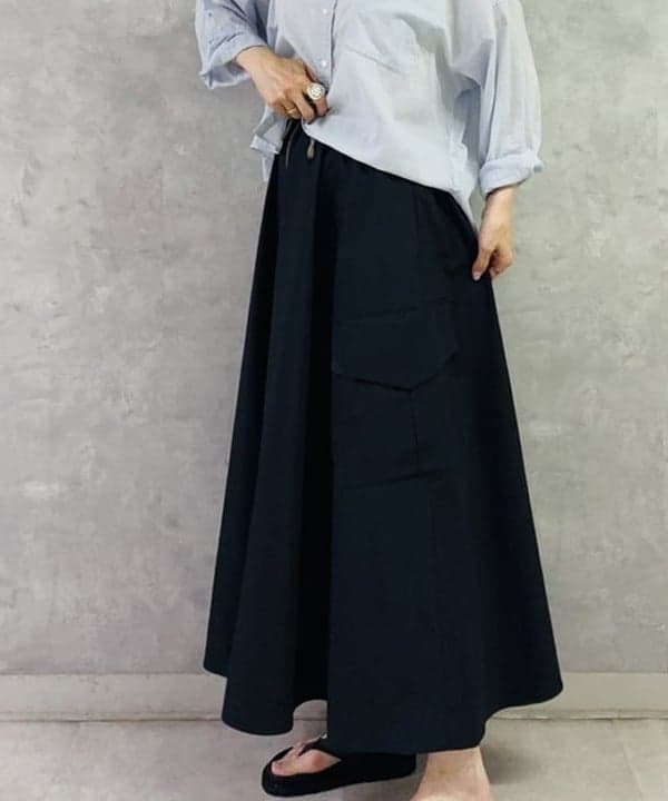 岩沢 珠代さんの「BEAMS WOMEN｜サイドポケット サーキュラー スカート」を使ったコーディネート