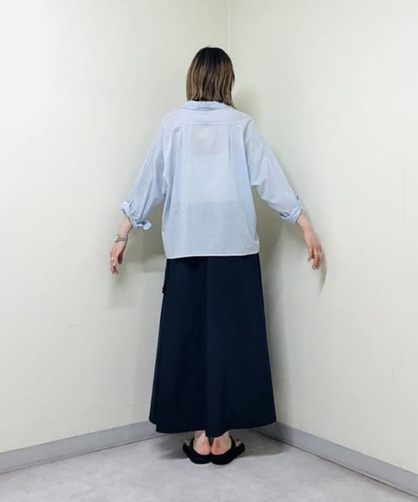 岩沢 珠代さんの「BEAMS WOMEN｜サイドポケット サーキュラー スカート」を使ったコーディネート