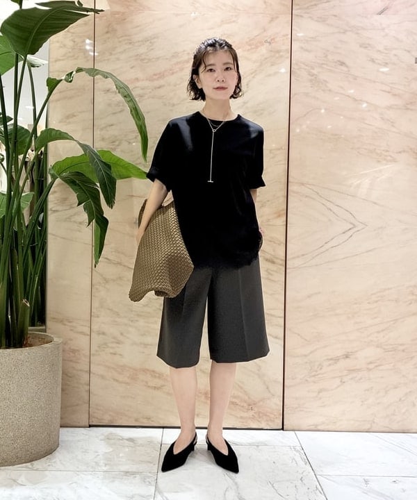 AONO SHIKAMAさんの「BEAMS WOMEN｜レース 切り替え Tシャツ」を使ったコーディネート