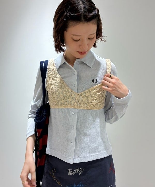 Hazukiさんの「BEAMS WOMEN｜【別注】FRED PERRY / ロングスリーブ ボタン ポロシャツ」を使ったコーディネート