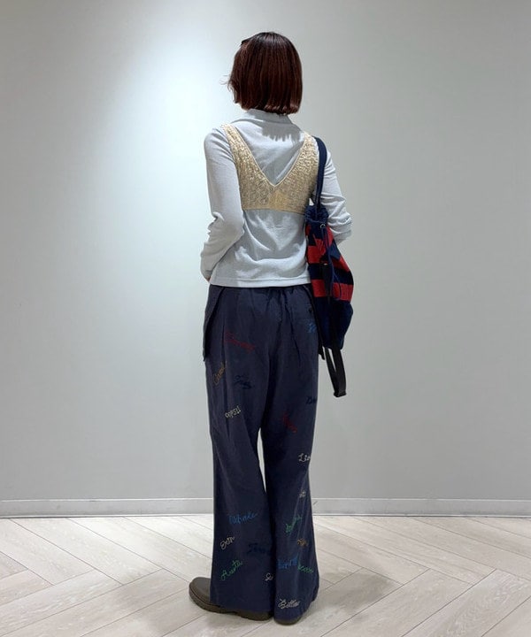 Hazukiさんの「BEAMS WOMEN｜【別注】FRED PERRY / ロングスリーブ ボタン ポロシャツ」を使ったコーディネート
