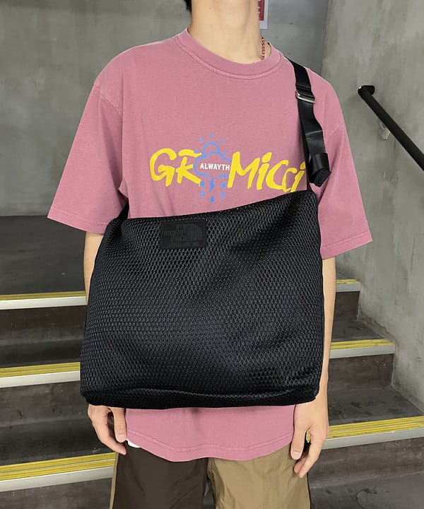 BANさんの「BEAMS WOMEN｜BEAMS｜【別注】Gramicci / オール コンディション ショーツ 26SS｜水陸両用 万能ショーツ ドライタッチ」を使ったコーディネート