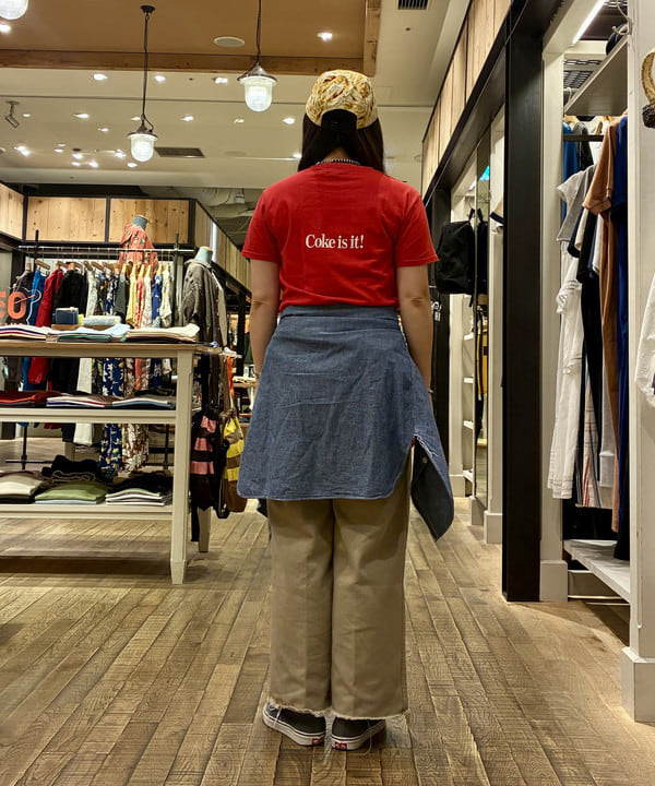 サイトウ　トモミさんの「BEAMS WOMEN｜【別注】BUZZ RICKSON'S / シャンブレー ロングスリーブ シャツ」を使ったコーディネート