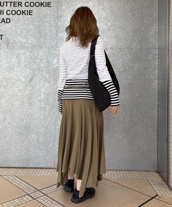 まゆちゃんさんの「BEAMS WOMEN｜イレギュラー ヘム カット スカート」を使ったコーディネート