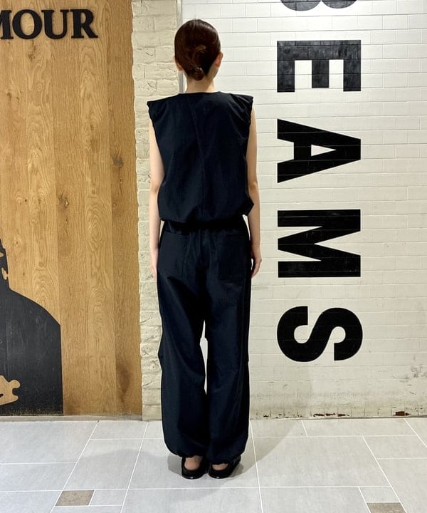 ヒライさんの「BEAMS WOMEN｜ドロスト タフタ パンツ」を使ったコーディネート