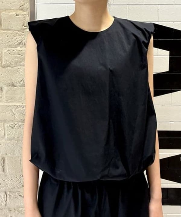 ヒライさんの「BEAMS WOMEN｜ドロスト タフタ パンツ」を使ったコーディネート
