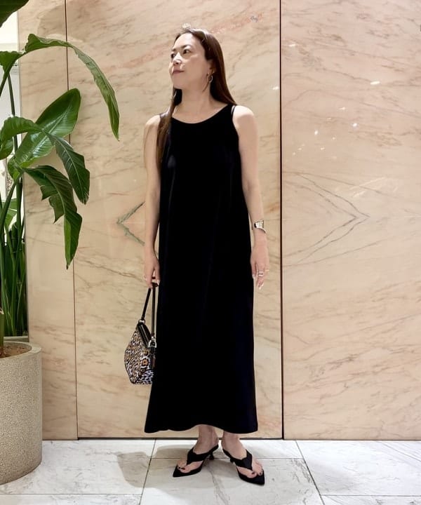 関 桂子さんの「BEAMS WOMEN｜AK+1 / 2WAY フレア ワンピース」を使ったコーディネート