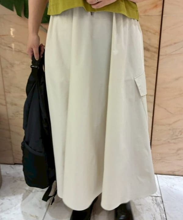 塚越 有紀さんの「BEAMS WOMEN｜AK+1 / ユーティリティ バッグ」を使ったコーディネート