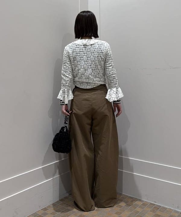 松本 佳菜子さんの「BEAMS WOMEN｜ｷｬｾfroufrouBsp」を使ったコーディネート