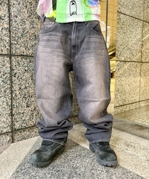 はるひむさんの「BEAMS WOMEN｜ワイドストレート デニムパンツ」を使ったコーディネート