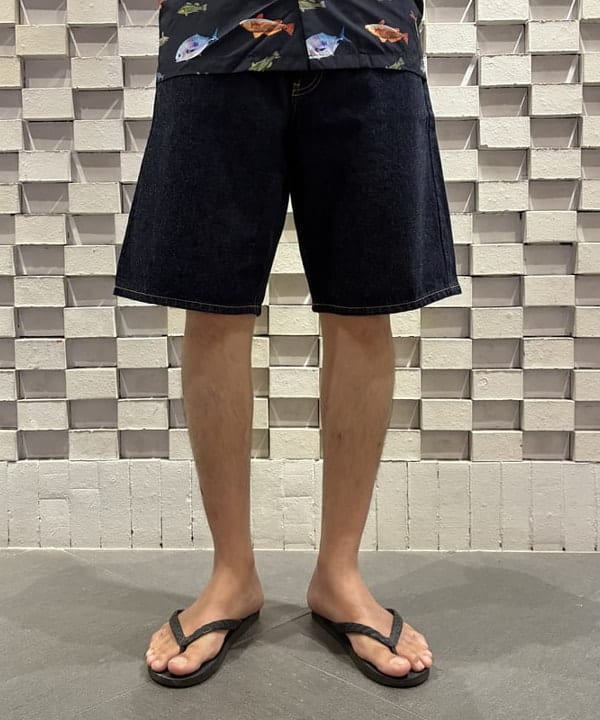 rogiさんの「BEAMS WOMEN｜【別注】Columbia / PFG 総柄シャツ」を使ったコーディネート