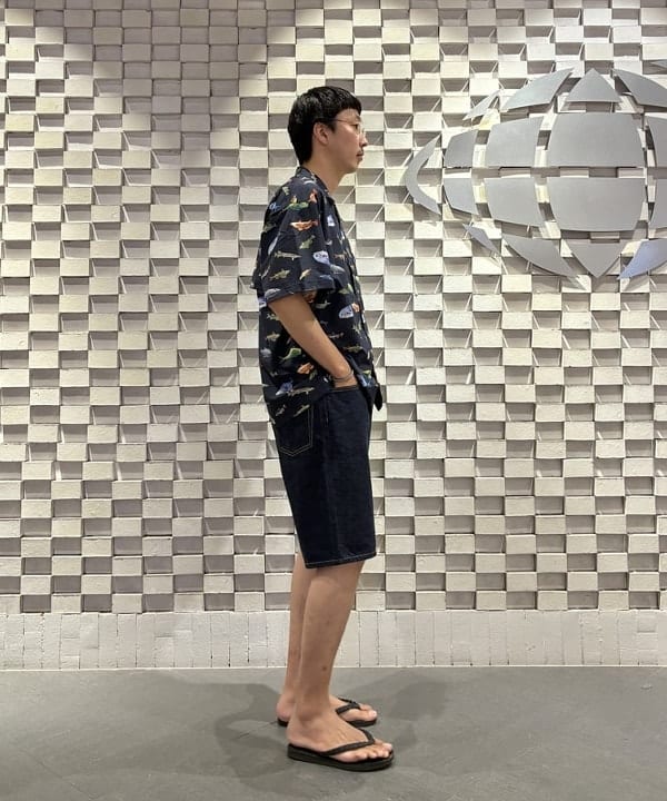 rogiさんの「BEAMS WOMEN｜【別注】Columbia / PFG 総柄シャツ」を使ったコーディネート