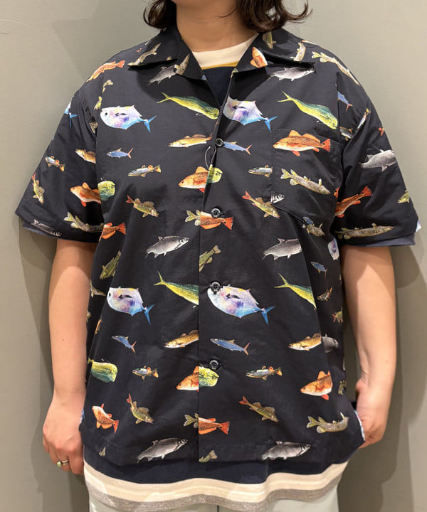 イガラシさんの「BEAMS WOMEN｜【別注】Columbia / PFG 総柄シャツ」を使ったコーディネート