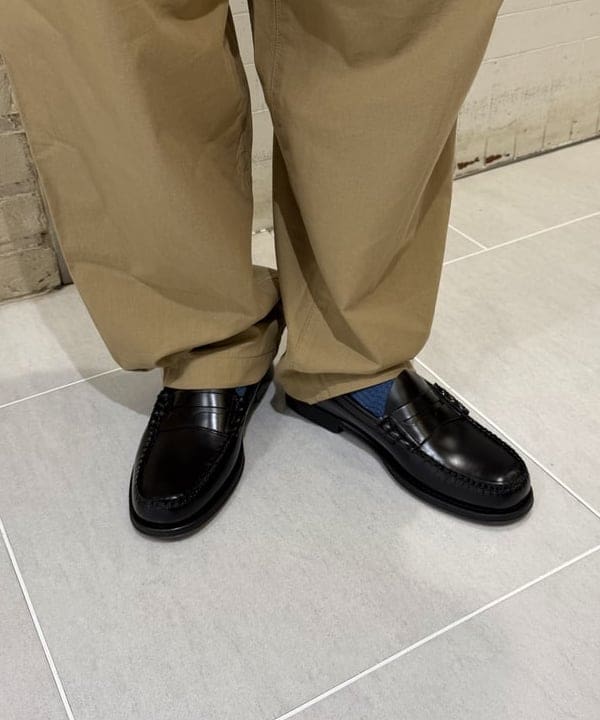 三宅 雄平さんの「BEAMS WOMEN｜【別注】Columbia / PFG 総柄シャツ」を使ったコーディネート