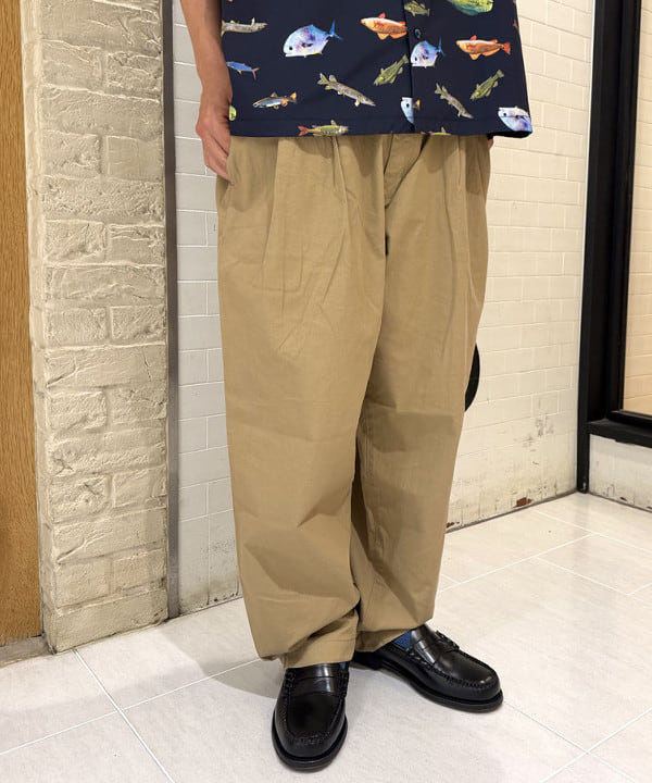 三宅 雄平さんの「BEAMS WOMEN｜【別注】Columbia / PFG 総柄シャツ」を使ったコーディネート