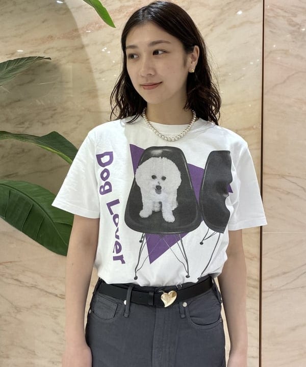 坂本 涼花さんの「BEAMS WOMEN｜【別注】NOMADIS / for Dog Lovers Tシャツ」を使ったコーディネート