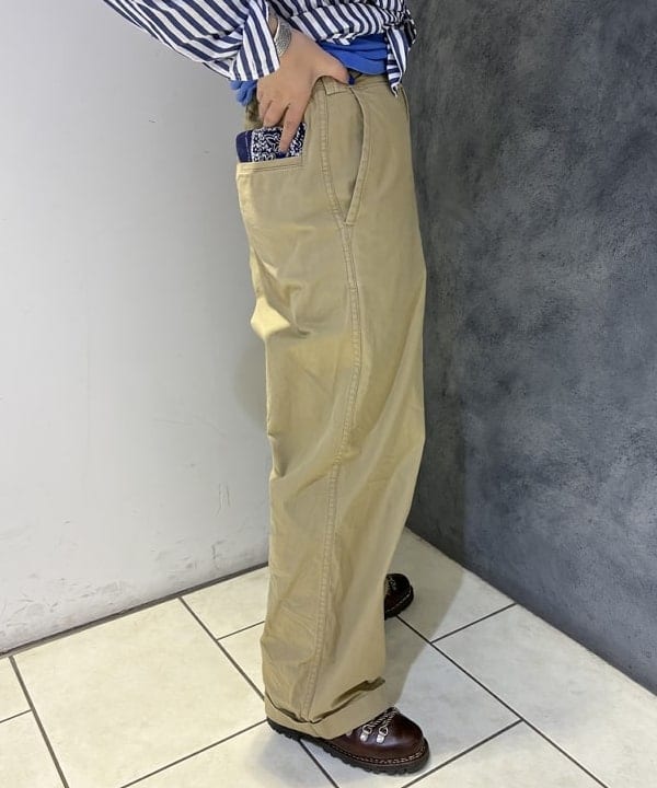 モモさんの「BEAMS WOMEN｜ロンドン ストライプ ボタンダウン シャツ」を使ったコーディネート