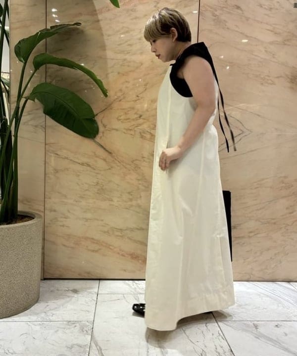 塚越 有紀さんの「BEAMS WOMEN｜【別注】NOMADIS / 101匹わんちゃん / SAC2 トートバッグ」を使ったコーディネート