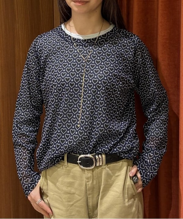 にしだてさんの「BEAMS WOMEN｜2WAY フラワー バンダナ」を使ったコーディネート