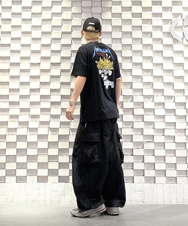 山本 泰紀さんの「BEAMS WOMEN｜METALLICA / PRINT T-shirt ②」を使ったコーディネート
