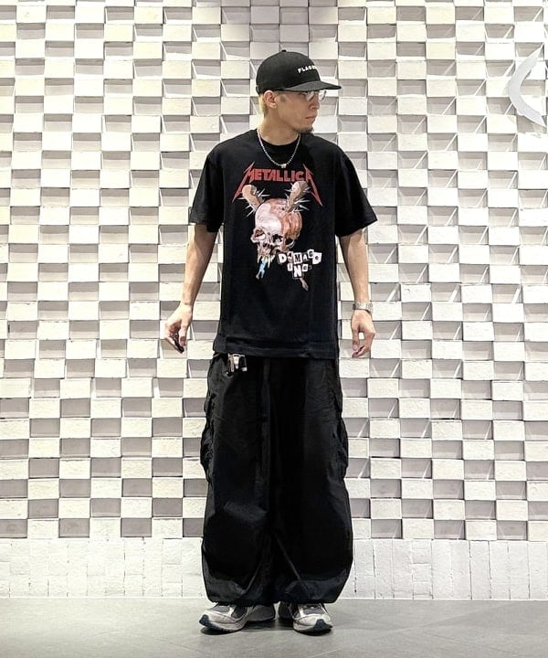 山本 泰紀さんの「BEAMS WOMEN｜METALLICA / PRINT T-shirt ②」を使ったコーディネート