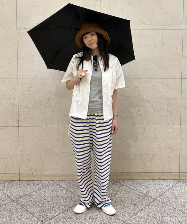 ばるたんさんの「BEAMS WOMEN｜ドビー フリル ショートスリーブ シャツ」を使ったコーディネート