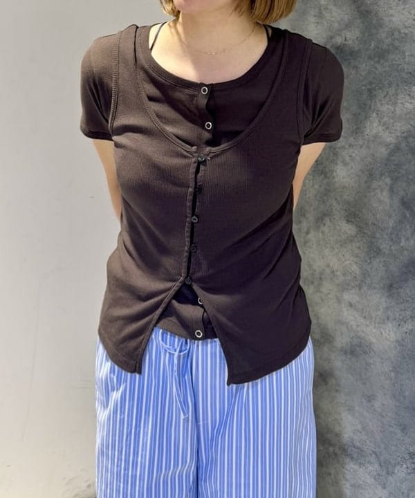reinaさんの「BEAMS WOMEN｜タンクトップ レイヤード リブ カーディガン」を使ったコーディネート
