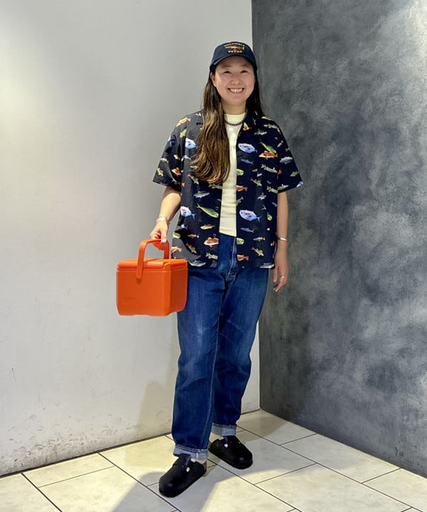 サイトウ　トモミさんの「BEAMS WOMEN｜【別注】Columbia / PFG 総柄シャツ」を使ったコーディネート