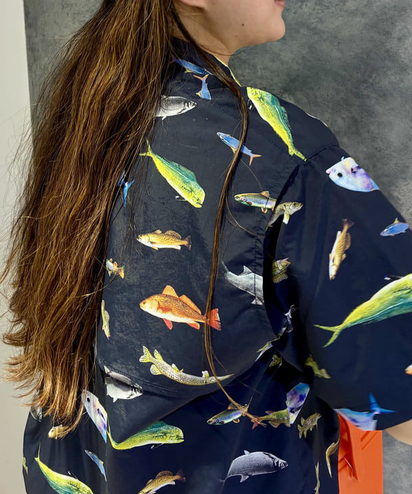 サイトウ　トモミさんの「BEAMS WOMEN｜【別注】Columbia / PFG 総柄シャツ」を使ったコーディネート